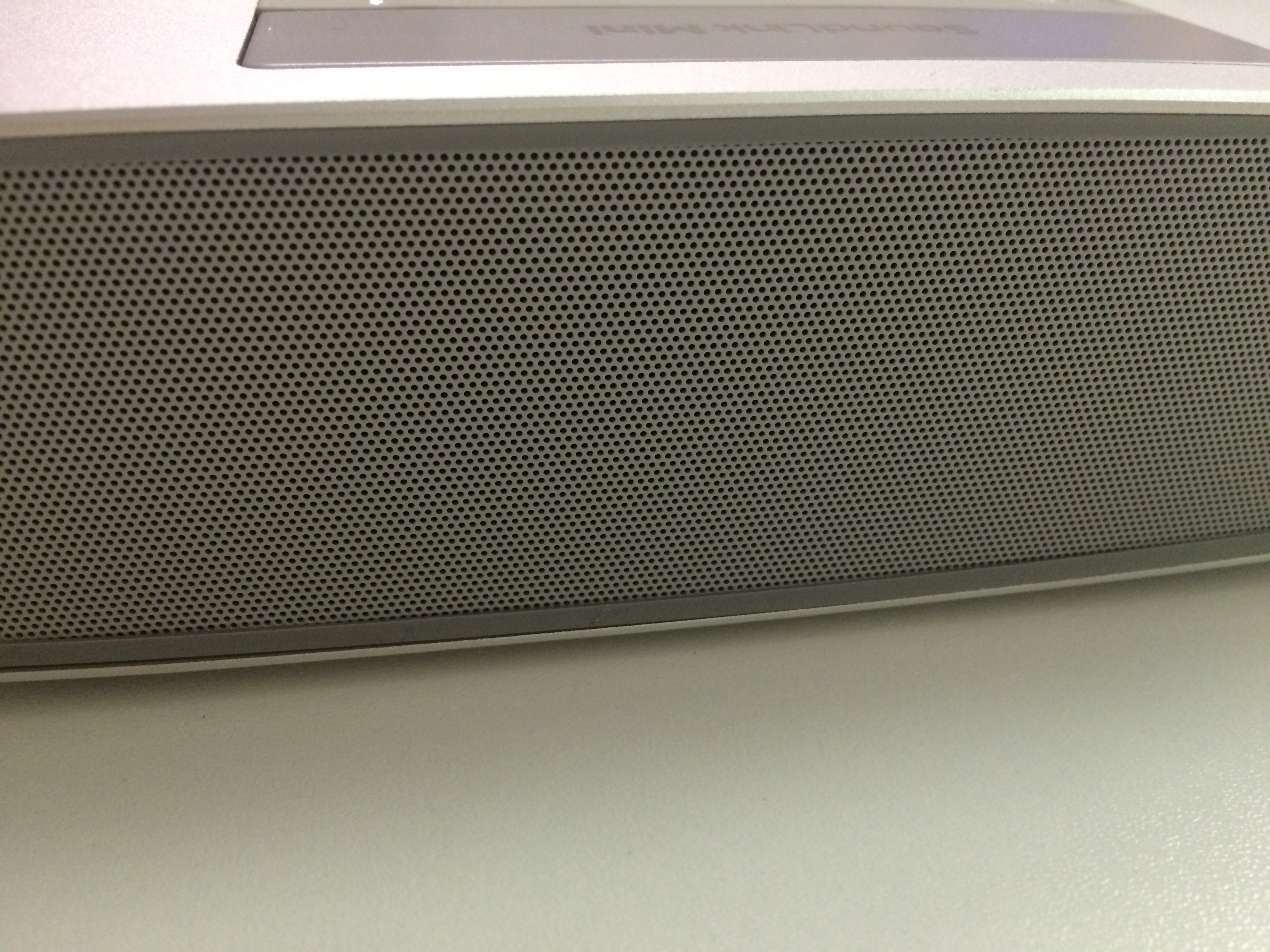 L'altoparlante posteriore del Bose SoundLink mini II